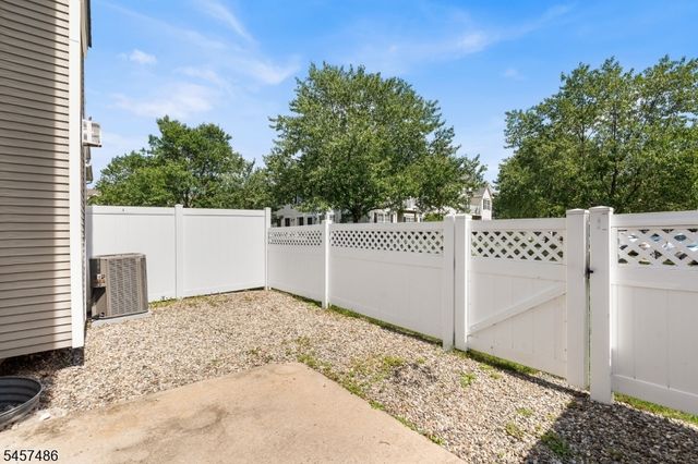 353 Cynthia Ln, Bridgewater Twp., NJ 08807