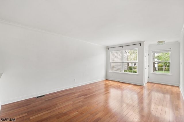 353 Cynthia Ln, Bridgewater Twp., NJ 08807