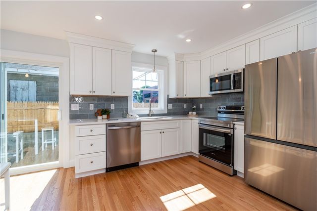 402 Juniper Street, East Providence, RI 02914