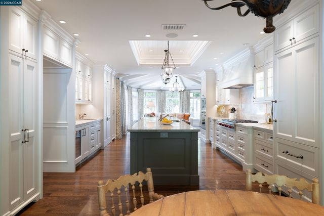 3937 Happy Valley Rd., Lafayette, CA 94549
