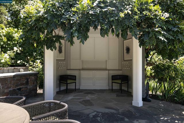 3937 Happy Valley Rd., Lafayette, CA 94549