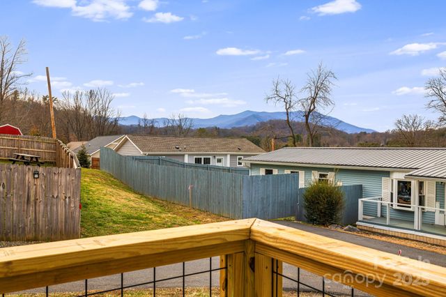 102 Babb Street, Waynesville, NC 28786