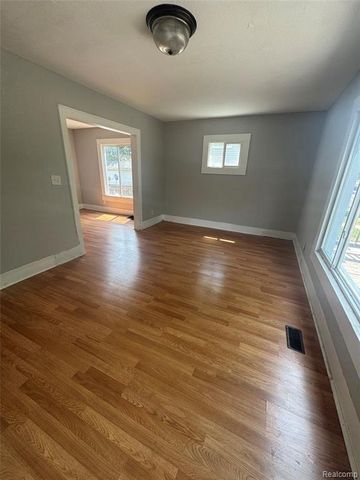 2176 Springle Street Street, Detroit, MI 48215