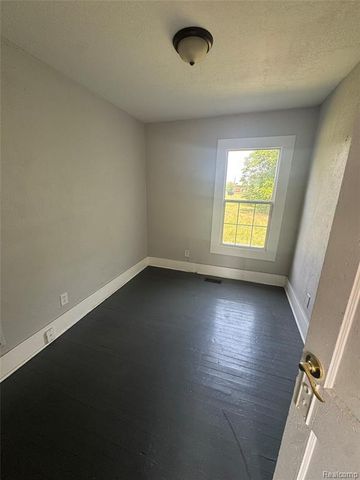 2176 Springle Street Street, Detroit, MI 48215