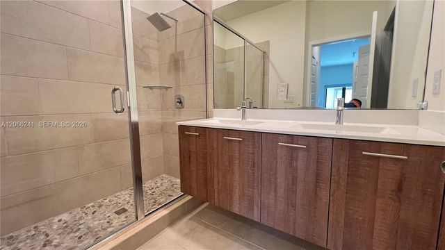 4738 NW 83rd Path 4738, Doral, FL 33166