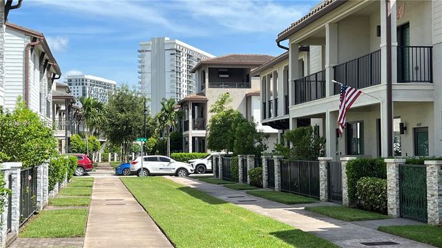 4738 NW 83rd Path 4738, Doral, FL 33166