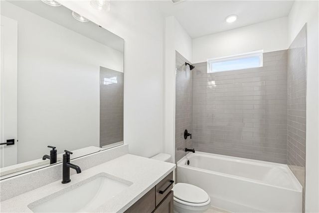 1049 Pine Bark Lane, Canton, GA 30114