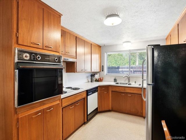 1433 Spencer St, Longmont, CO 80501