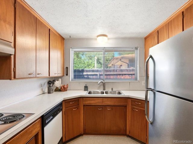 1433 Spencer St, Longmont, CO 80501