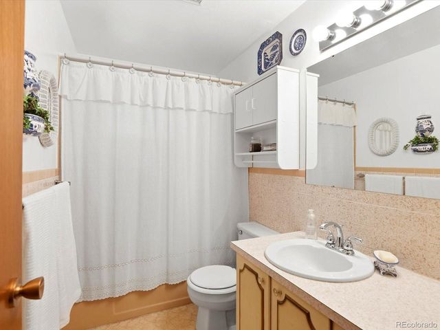 1433 Spencer St, Longmont, CO 80501