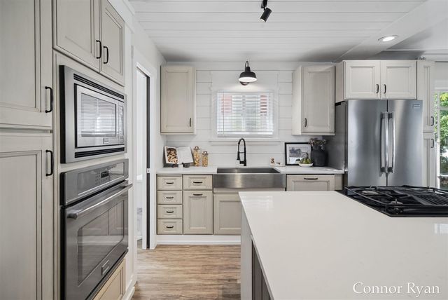 1362 Columbia Avenue, Grand Rapids, MI 49505
