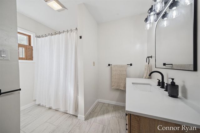 1362 Columbia Avenue, Grand Rapids, MI 49505