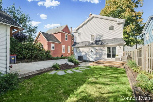 1362 Columbia Avenue, Grand Rapids, MI 49505