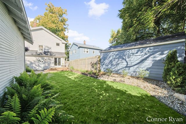 1362 Columbia Avenue, Grand Rapids, MI 49505