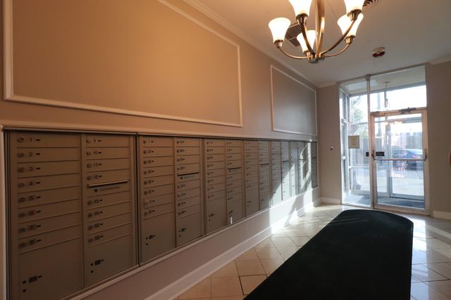 2121 Nicholasville Road 906, Lexington, KY 40503