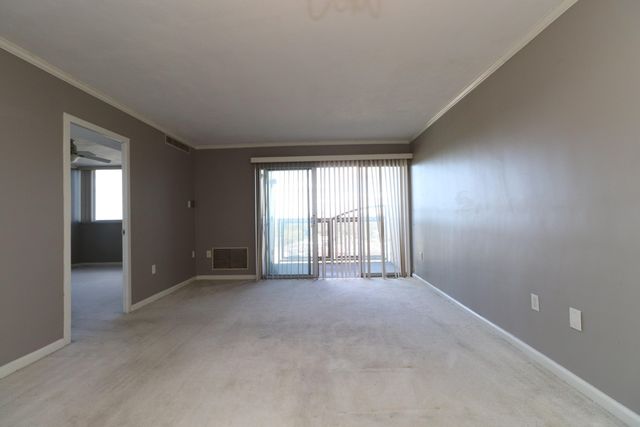 2121 Nicholasville Road 906, Lexington, KY 40503