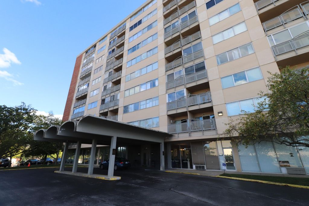 2121 Nicholasville Road 906, Lexington, KY 40503