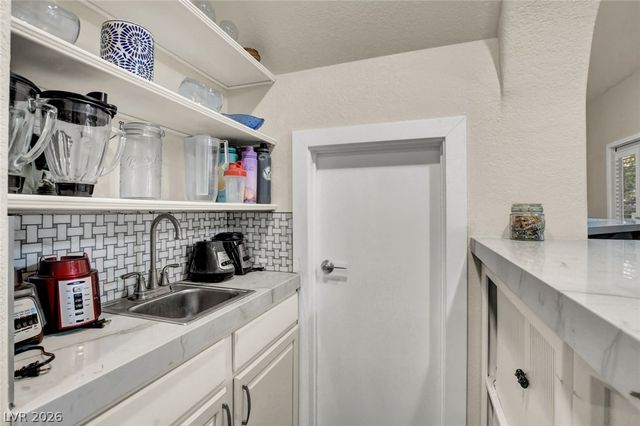 2017 Grafton Avenue, Henderson, NV 89074