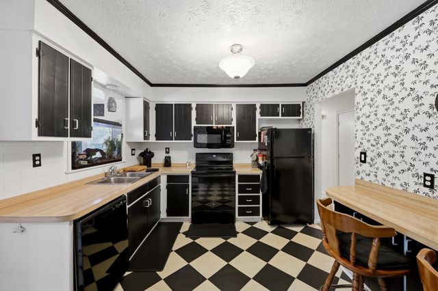 548 Cromwell Way, Lexington, KY 40503