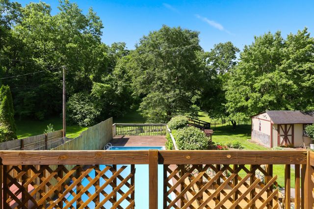 548 Cromwell Way, Lexington, KY 40503