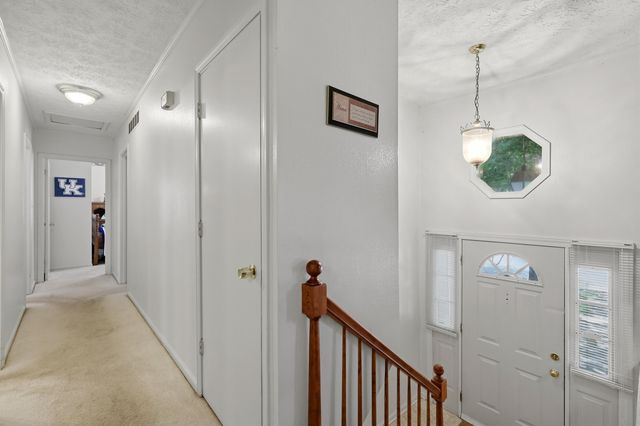 548 Cromwell Way, Lexington, KY 40503