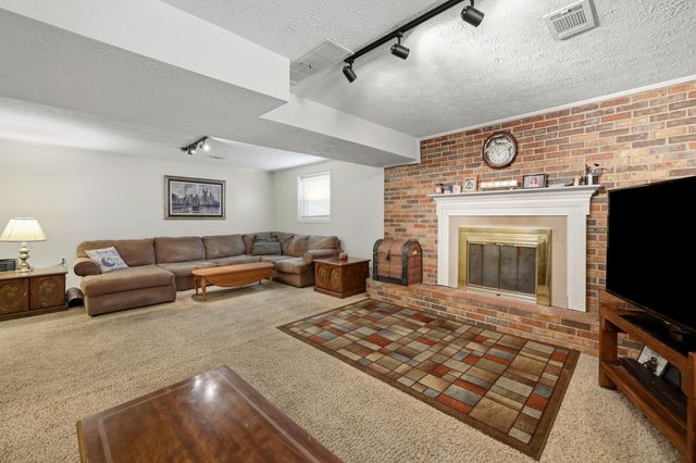 548 Cromwell Way, Lexington, KY 40503