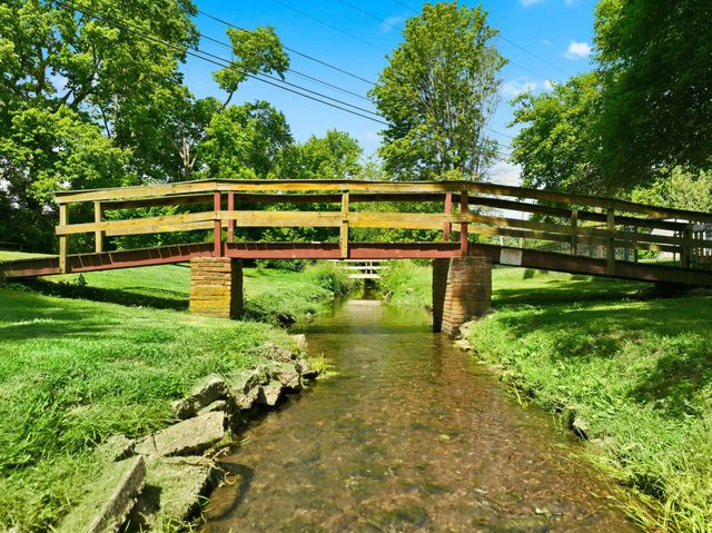 548 Cromwell Way, Lexington, KY 40503