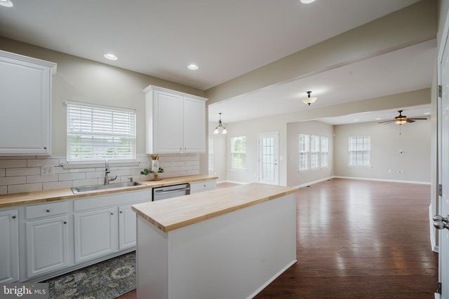 242 ANN DR, Middletown, DE 19709