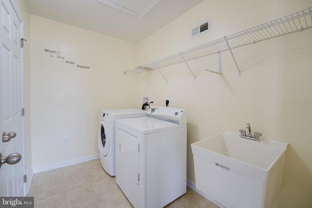 242 ANN DR, Middletown, DE 19709
