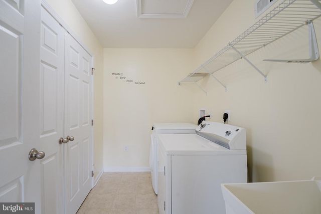 242 ANN DR, Middletown, DE 19709