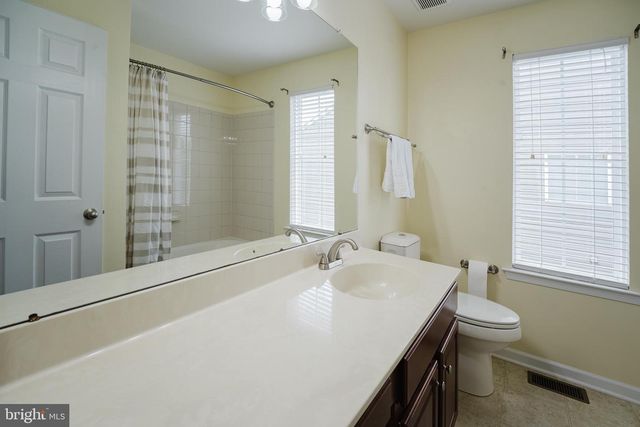 242 ANN DR, Middletown, DE 19709