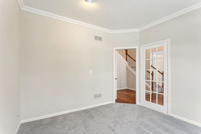 148 Rosewood Drive, Streamwood, IL 60107