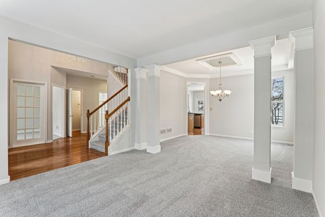 148 Rosewood Drive, Streamwood, IL 60107