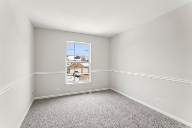 148 Rosewood Drive, Streamwood, IL 60107