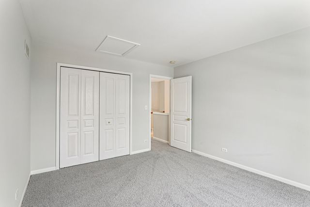 148 Rosewood Drive, Streamwood, IL 60107