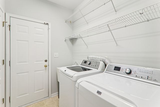 148 Rosewood Drive, Streamwood, IL 60107