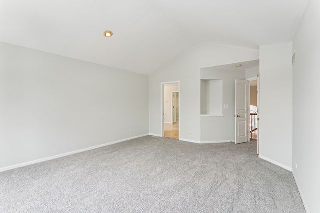 148 Rosewood Drive, Streamwood, IL 60107