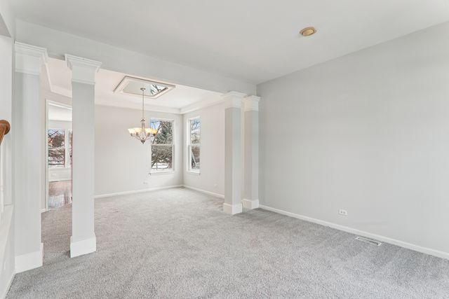 148 Rosewood Drive, Streamwood, IL 60107