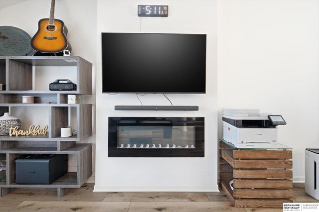 14907 Leeman Circle, Bennington, NE 68007