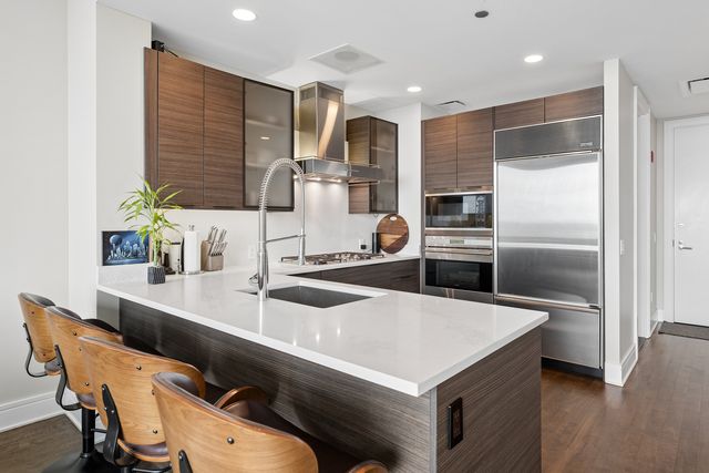401 N Wabash Avenue 41C, Chicago, IL 60611