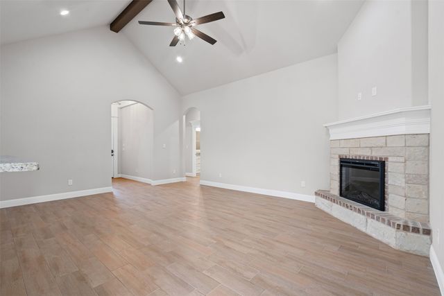 704 Jameson, Springtown, TX 76082