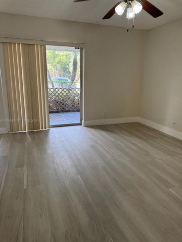 5760 Rock Island Rd 304, Tamarac, FL 33319