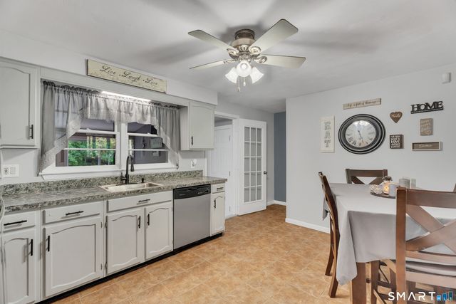 27 Idle Lane, Meriden, CT 06451