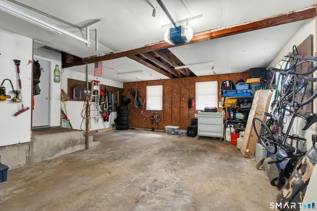 27 Idle Lane, Meriden, CT 06451