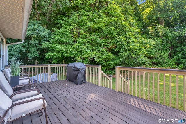 27 Idle Lane, Meriden, CT 06451