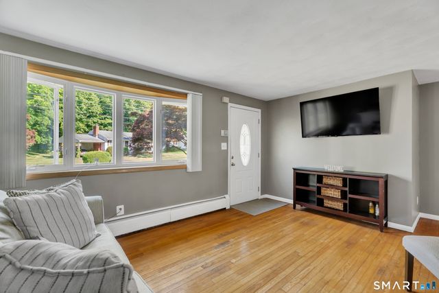 27 Idle Lane, Meriden, CT 06451