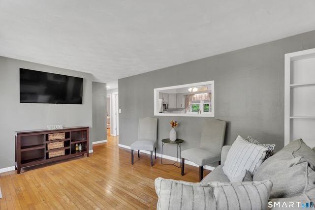 27 Idle Lane, Meriden, CT 06451