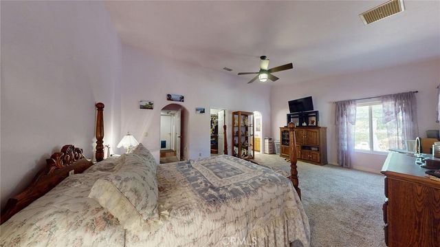 30660 Alicante, Homeland, CA 92548