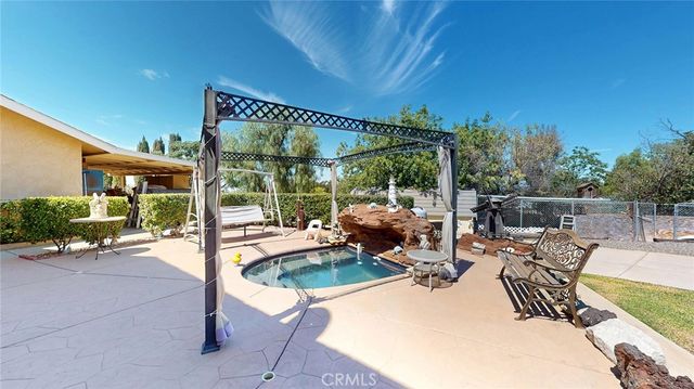 30660 Alicante, Homeland, CA 92548