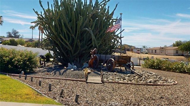 30660 Alicante, Homeland, CA 92548
